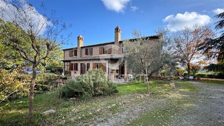 6 bedrooms house for sale in Chianciano Terme, Italy