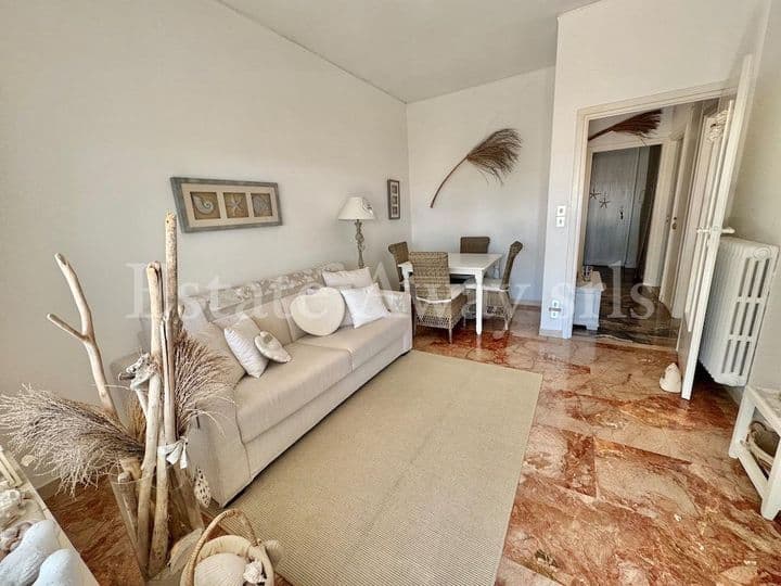 1 bedroom apartment for sale in Ospedaletti, Italy - Image 4