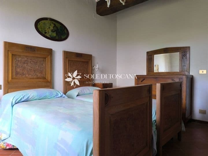 Apartment for sale in Montalcino, Italy - Image 8