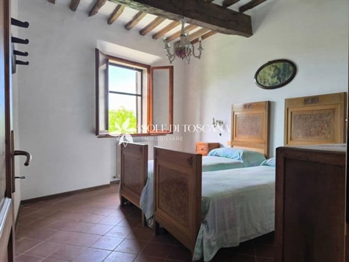 Apartment for sale in Montalcino, Italy - Image 7