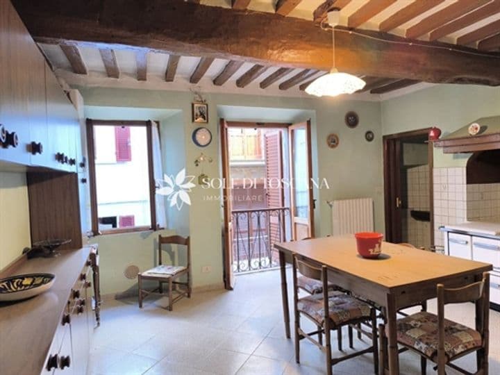 Apartment for sale in Sinalunga, Italy