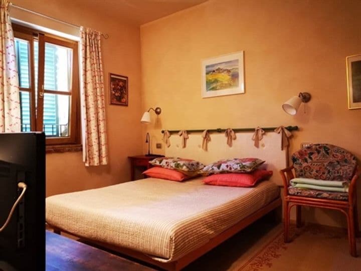 House for sale in Pienza, Italy - Image 7