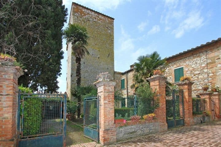 House for sale in Torrita di Siena, Italy