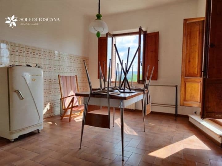 Apartment for sale in Montalcino, Italy - Image 11