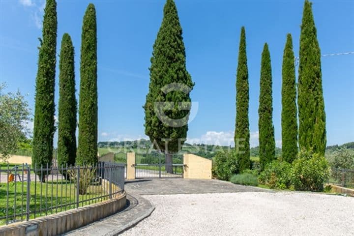 3 bedrooms house for sale in Chiusi, Italy - Image 2