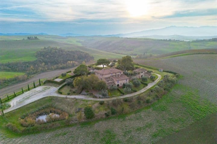 House for sale in Volterra, Italy - Image 4