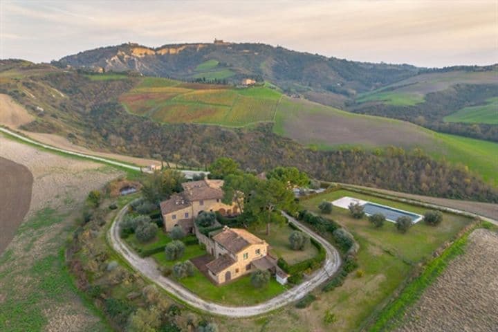 House for sale in Volterra, Italy - Image 12