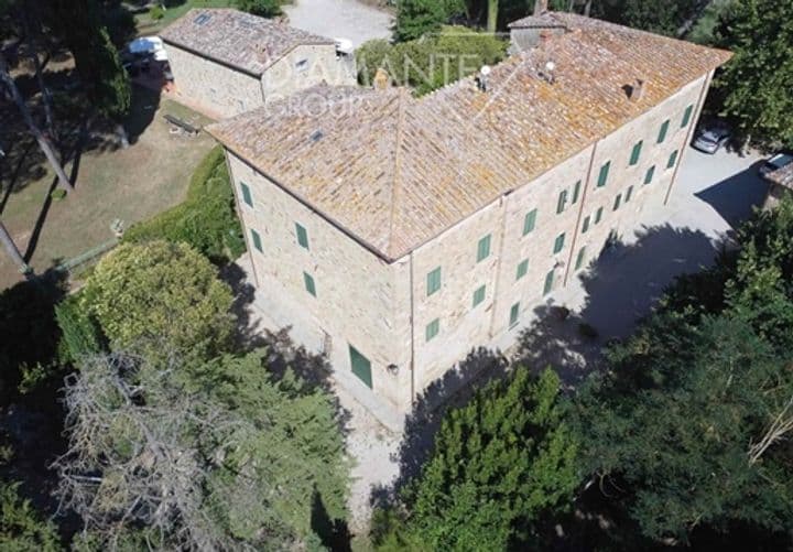 6 bedrooms house for sale in Cortona, Italy - Image 2