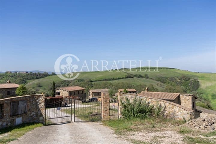 4 bedrooms house for sale in Montalcino, Italy - Image 4