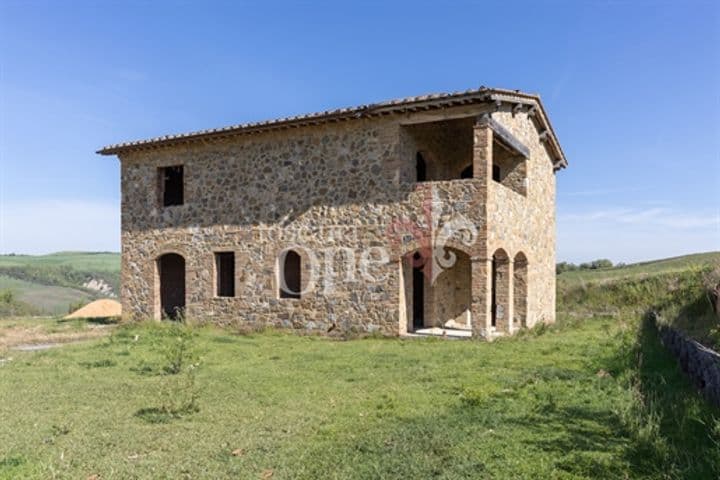 4 bedrooms house for sale in Montalcino, Italy - Image 2