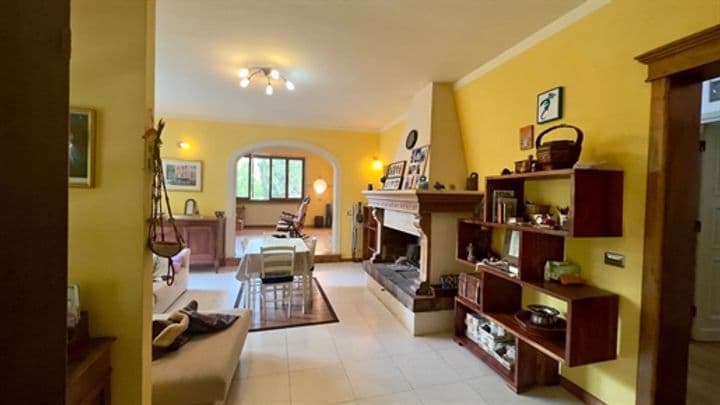 House for sale in Chiusi, Italy - Image 8