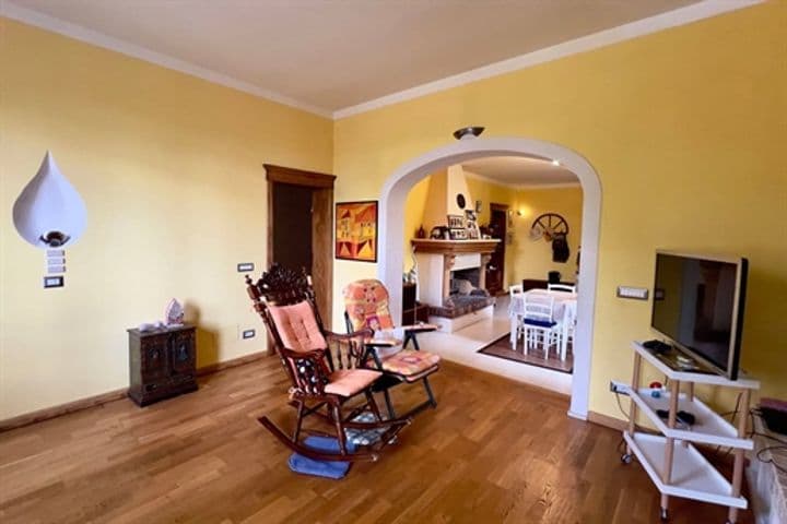 House for sale in Chiusi, Italy - Image 4