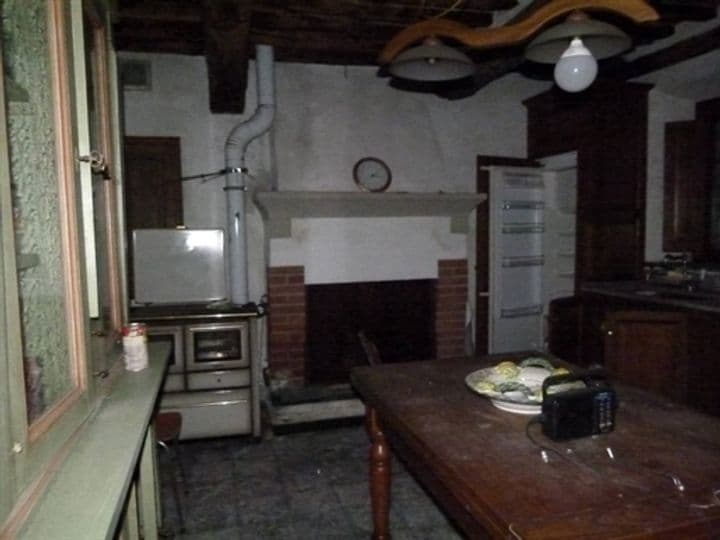 House for sale in Capannori, Italy - Image 12