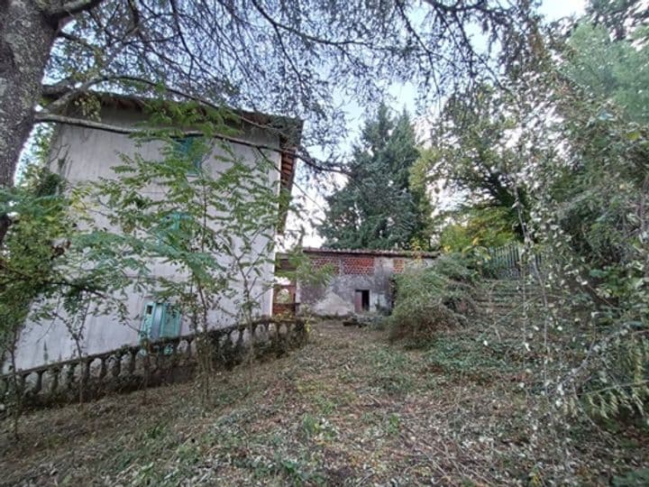 House for sale in Lucca, Italy - Image 3