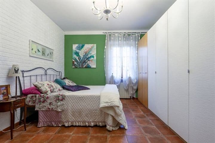 House for sale in Capannori, Italy - Image 10