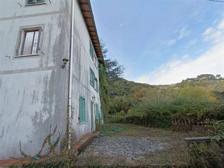 House for sale in Lucca, Italy - Image 8