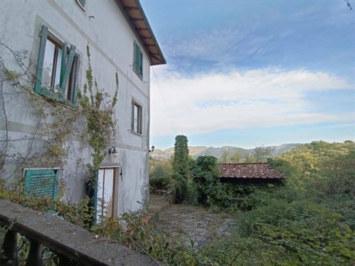 House for sale in Lucca, Italy - Image 9