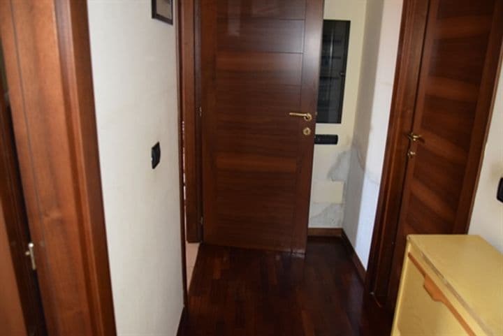 Apartment for sale in Lucca, Italy - Image 7