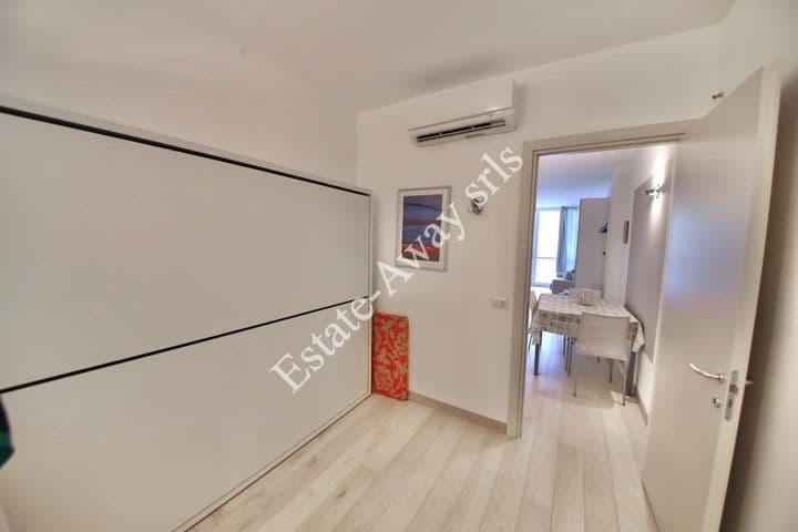 Apartment for sale in Vallecrosia, Italy - Image 7