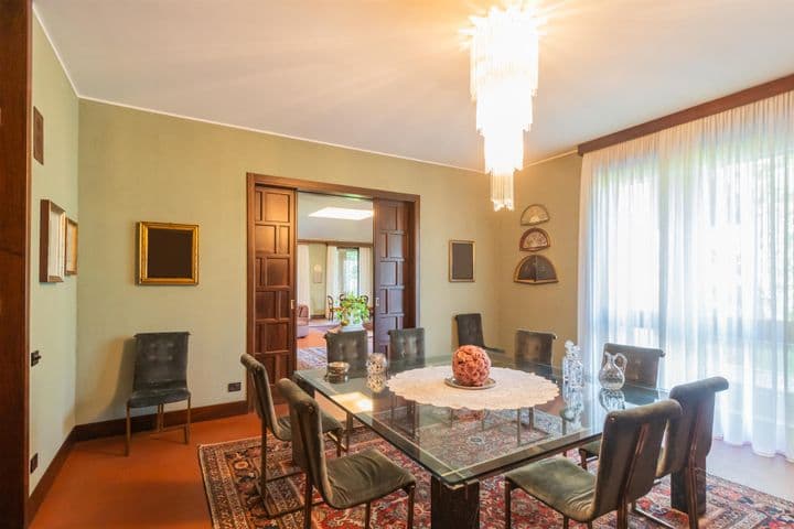 5 bedrooms house for sale in Gallarate, Italy - Image 2