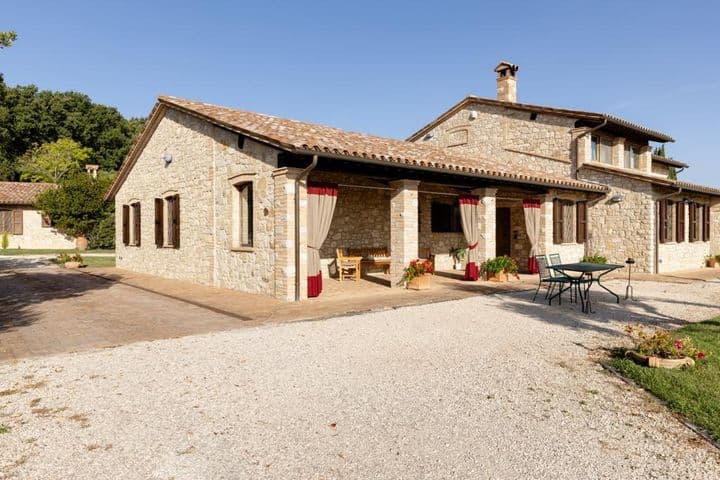 5 bedrooms house for sale in Todi, Italy - Image 5