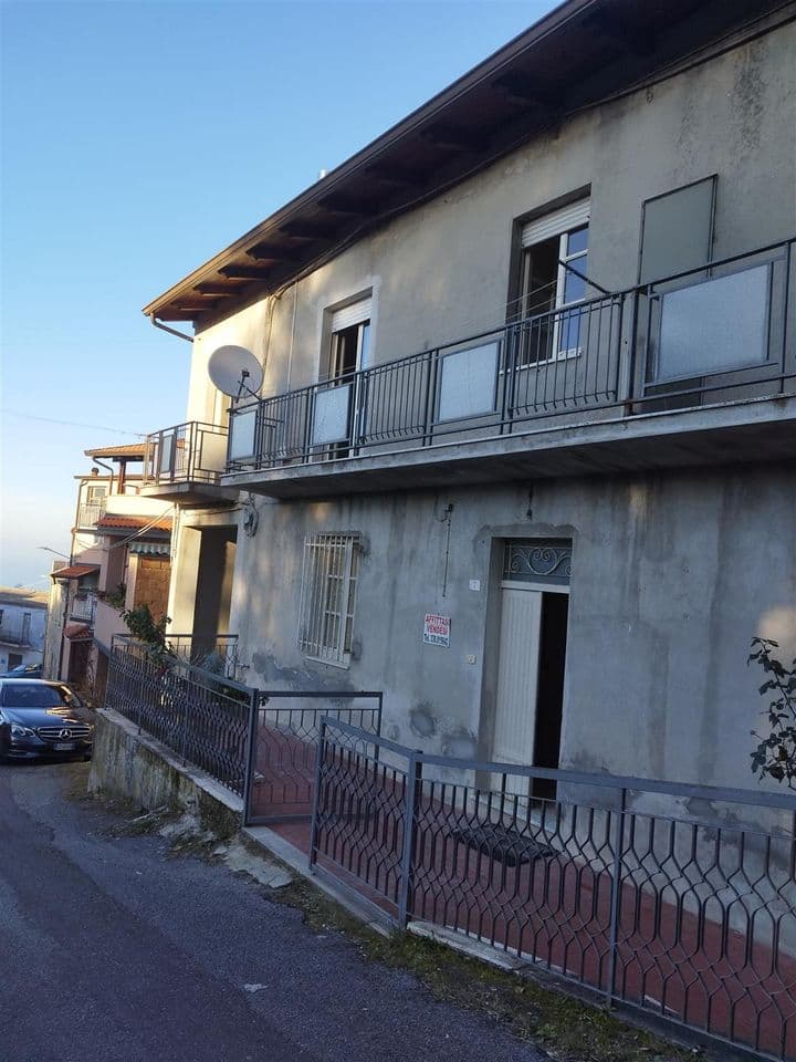 2 bedrooms house for sale in Vibo Valentia, Italy - Image 3