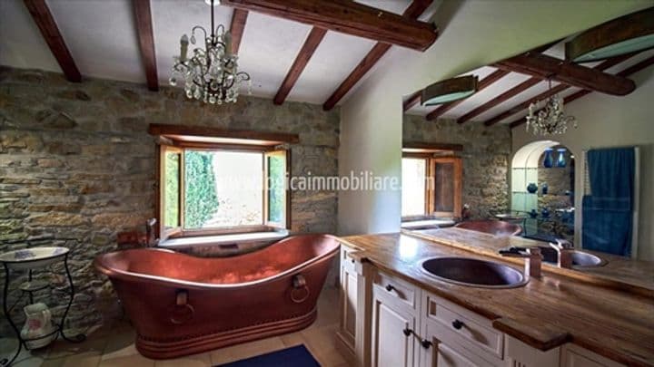 5 bedrooms house for sale in Chiusi della Verna, Italy - Image 12