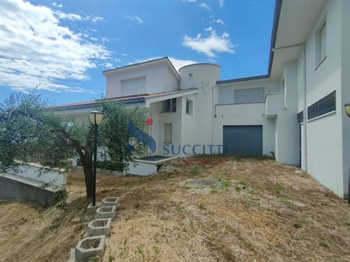 House for sale in Tortoreto, Italy - Image 4