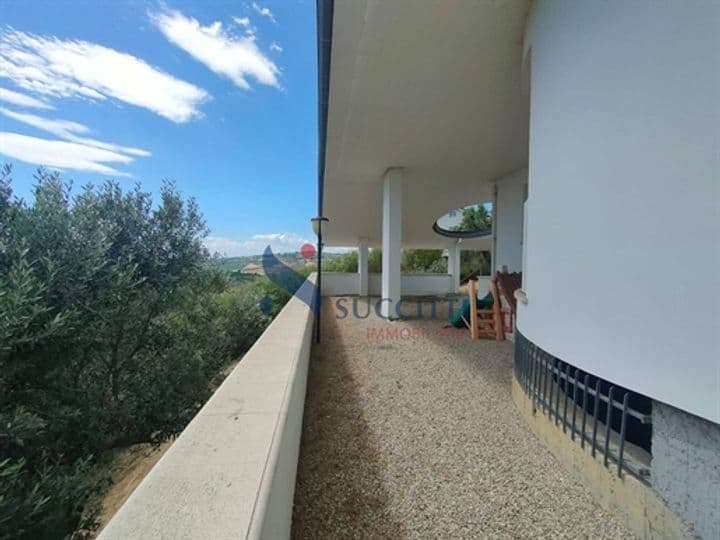 House for sale in Tortoreto, Italy - Image 5