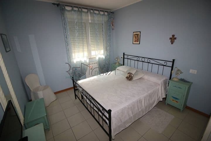 Apartment for sale in Tortoreto, Italy - Image 10