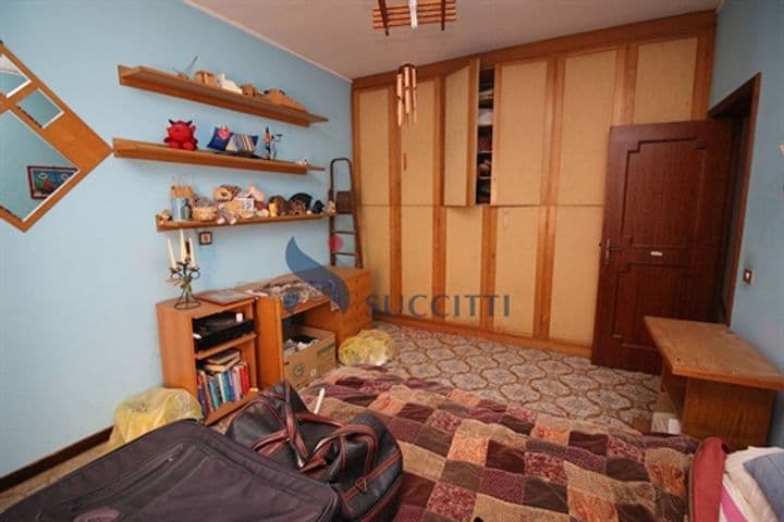 House for sale in Giulianova, Italy - Image 10