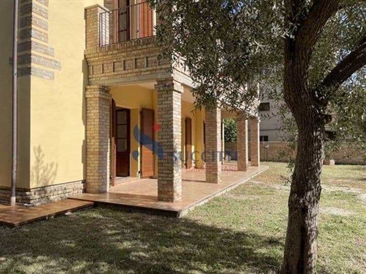 House for sale in Teramo, Italy - Image 7