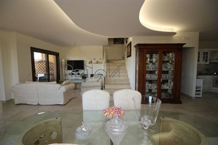 House for sale in Tortoreto, Italy - Image 11