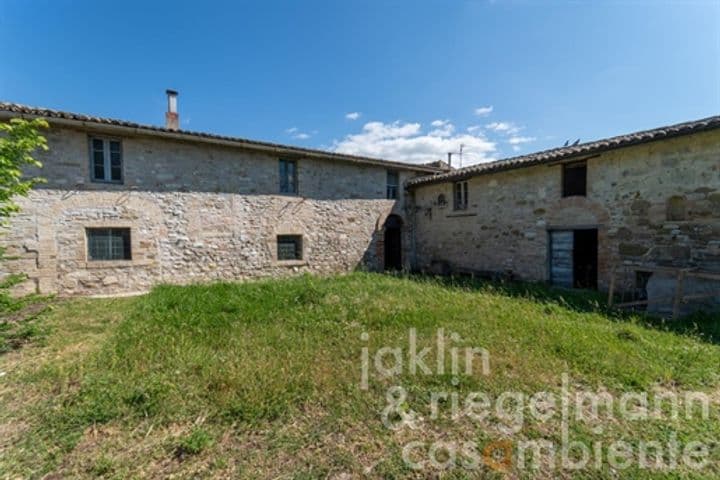 House for sale in Assisi, Italy - Image 11