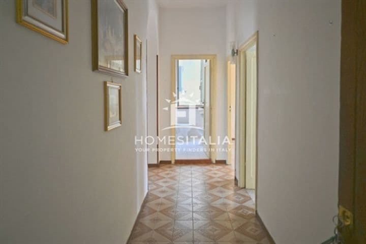 2 bedrooms apartment for sale in Basques, Italy