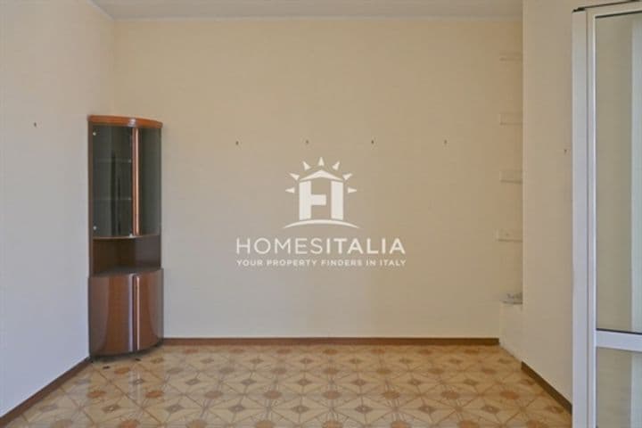 2 bedrooms apartment for sale in Basques, Italy - Image 9