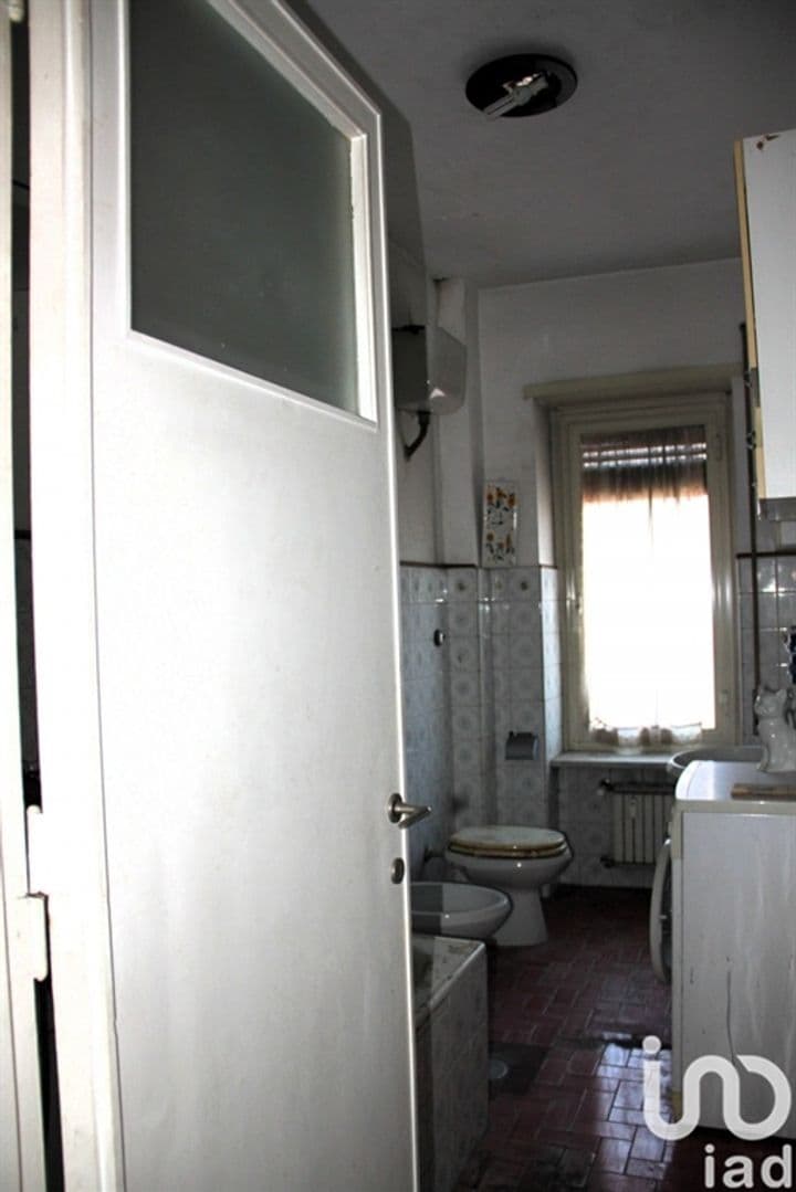 1 bedroom apartment for sale in Rome, Italy - Image 11