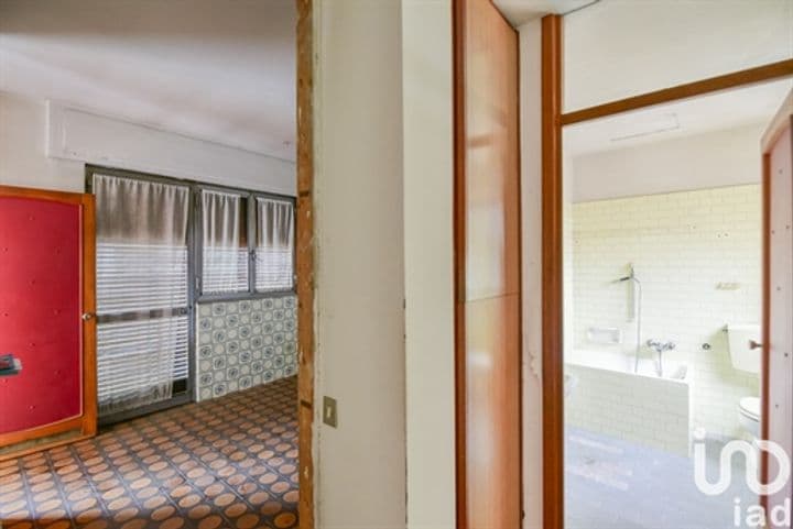 4 bedrooms building for sale in Cantu, Italy - Image 12