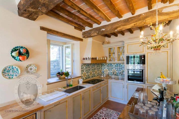 4 bedrooms house for sale in Cortona, Italy - Image 4