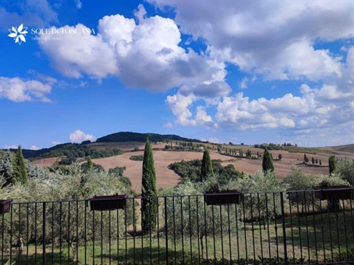 House for sale in Pienza, Italy - Image 2