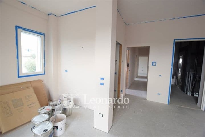 Apartment for sale in Pietrasanta, Italy - Image 12