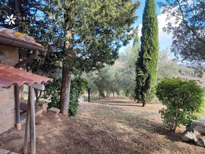 House for sale in Pienza, Italy - Image 12