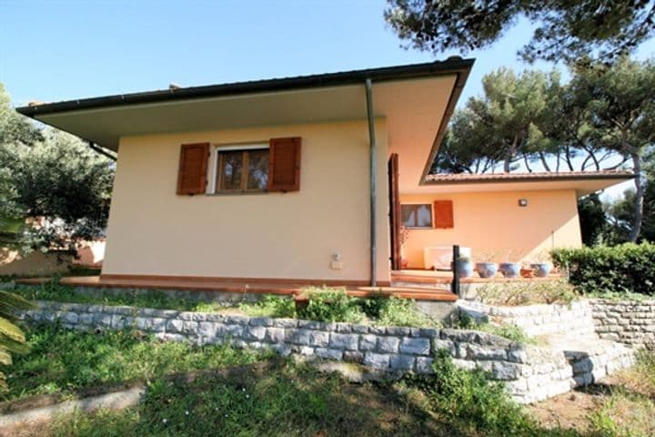 House for sale in Rosignano Marittimo, Italy - Image 2