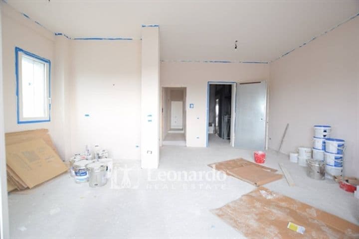 Apartment for sale in Pietrasanta, Italy - Image 11