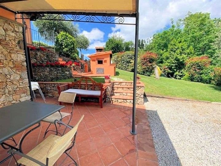 House for sale in Camaiore, Italy - Image 9