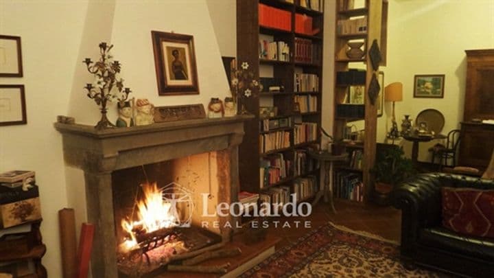 House for sale in Lucca, Italy - Image 7