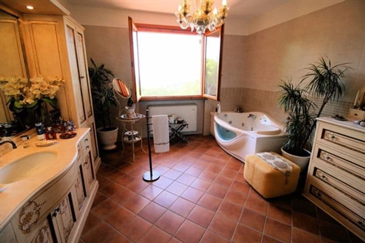 House for sale in Rosignano Marittimo, Italy - Image 9