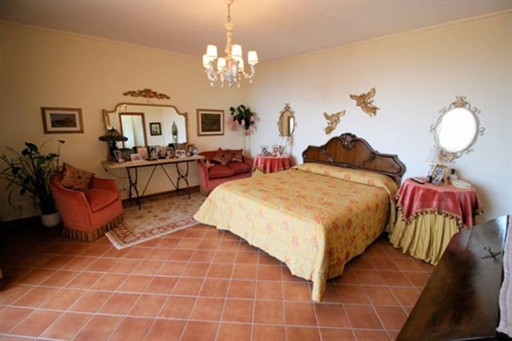 House for sale in Rosignano Marittimo, Italy - Image 7