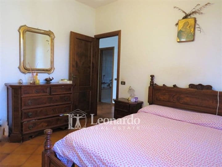 House for sale in Pietrasanta, Italy - Image 9