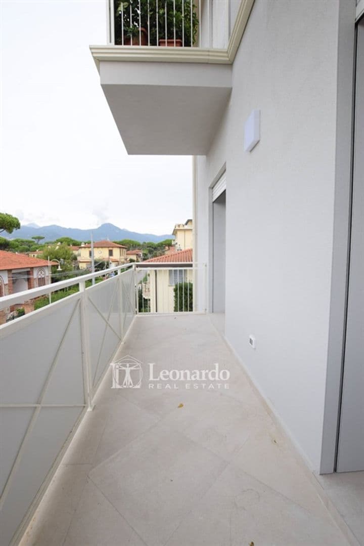 Apartment for sale in Pietrasanta, Italy - Image 4